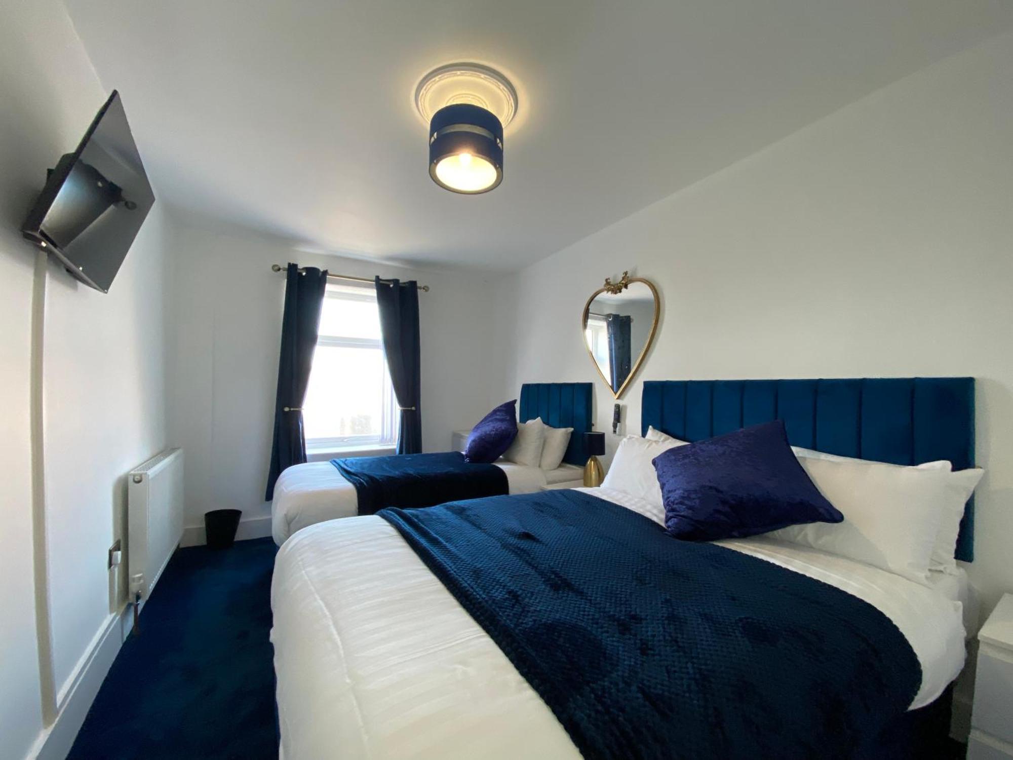 Aquarius Apartment - Sea View - Sleeps Seven Blackpool Kültér fotó